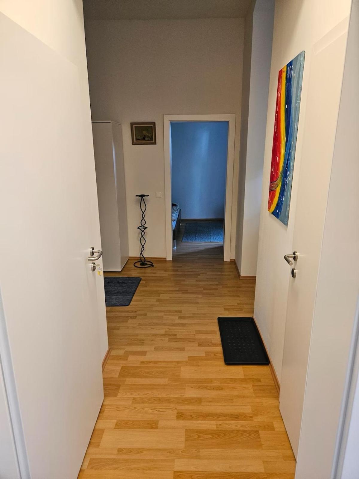 At Westbahnhof I Close To Shopping Street & Metro Apartment *
