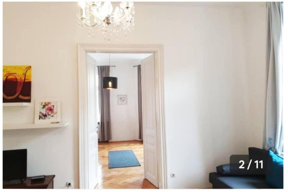 Apartment At Westbahnhof I Close To Shopping Street & Metro *