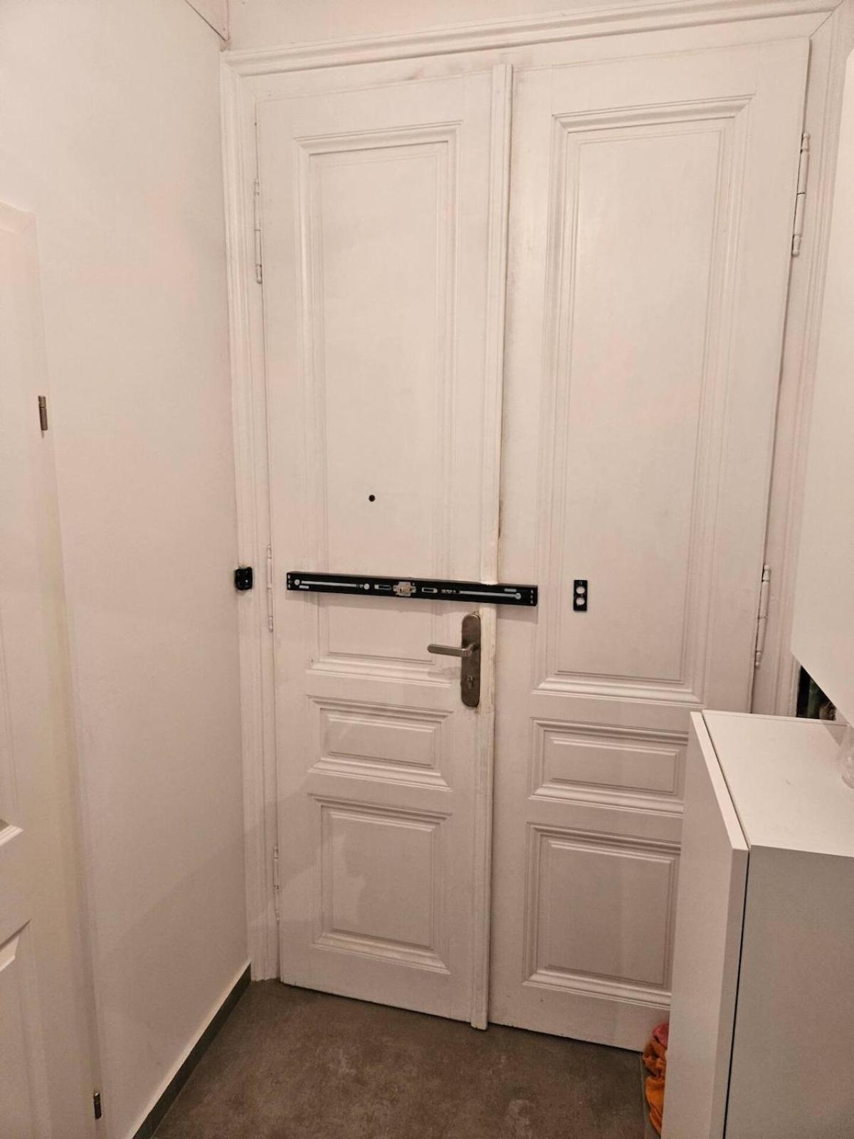 Apartment At Westbahnhof I Close To Shopping Street & Metro