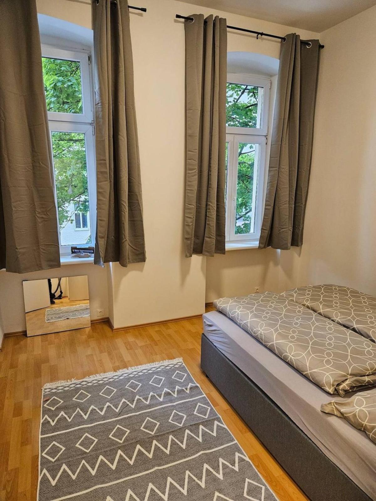 Apartment At Westbahnhof I Close To Shopping Street & Metro Wien